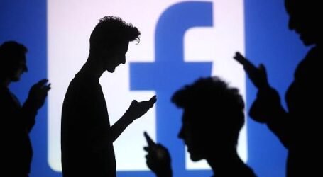 فيسبوك تعتذر: حمّلنا معلومات 1.5 مليون عميل بالخطأ