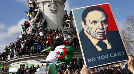 الحراك، الجيش، والخارجون من السلطة: خريطة سياسية جديدة