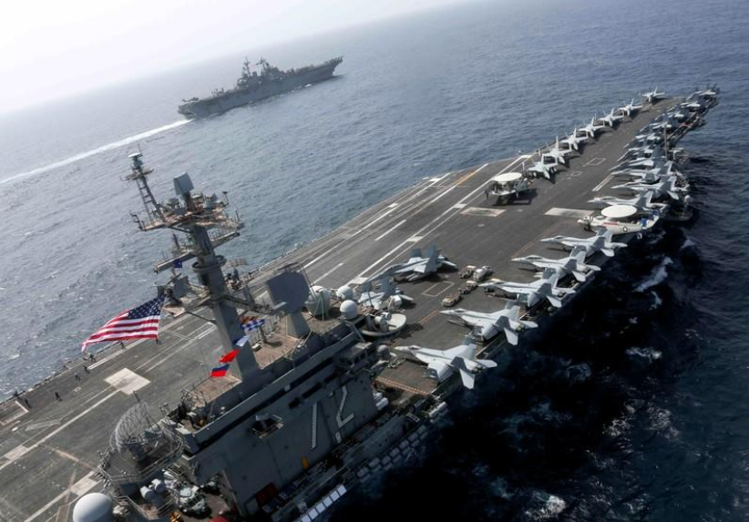Porte-avion-us