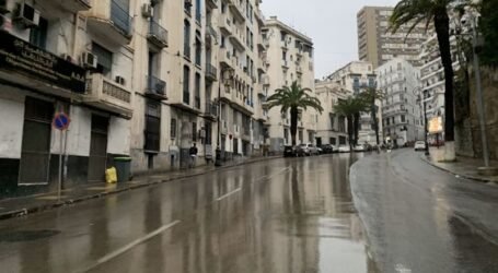 تمديد الحجر الجزئي المنزلي بـ 34 ولاية لـ 15 يوما